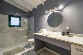Villa Annie by Villa Plus - Image 2
