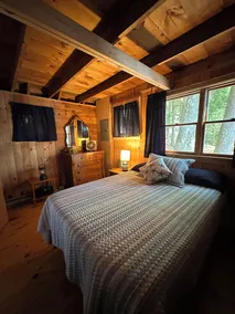 Peaceful.... Lakefront Cottage... Kayakers Paradise.... - Image 5