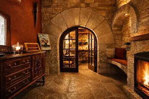 Fortress rental near Barcelona - Image 2
