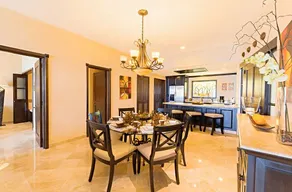 2BR beach condo on the water w/ diamond amenities - Image 4