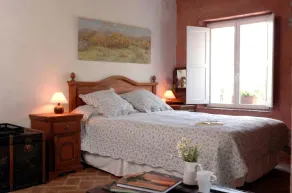 Beautiful romantic Watermill on waterfront in natural park, 40 min from Madrid. - Image 4