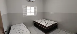 Heated pool, air conditioning, WiFi, 3 minutes from the park  - Image 5