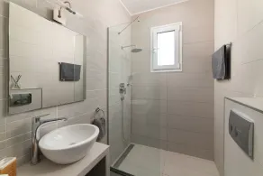 Villa Bella, med privat pool, spabad, spillerum tæt på stranden - Image 3