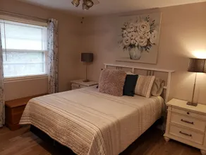 Renovated 3BR/2bath Ranch Near Hospital-Ideal for Families & Medical Stays - Image 2
