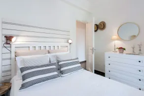 Verde Olive Three-Bedroom Holiday Home by Konnect - Image 5
