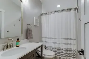 Cozy Two Bedroom Cabin in Water's Edge Retreat - Image 3