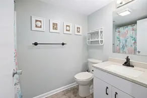 Coastal Chic 2BR Condo w/ Community Pool, Walk to Restaurants - Image 4