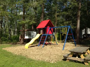 Dieses Cottage am See ist ein idealer Zufluchtsort für eine Familie! - Image 2