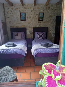 Superb Rural property for 6 with Private Heated Swimming Pool - Image 5