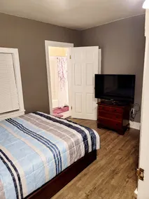 Cozy Apt downtown Lansing next to Lugnuts Stadium - Image 5