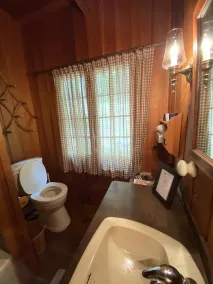 WestWind Georgian Bay Muskoka Cottage Retreat Private Access (Sleeps Max 8) - Image 5