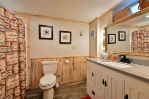 Birch Haven 4 Bedroom Home by RedAwning - Image 4