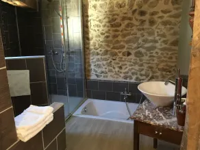 Recientemente reformado, 1 dormitorio cabaña aislada cerca de Lagos de ocio y Chateau - Image 4