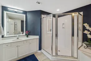 Free Beach Service! Newly Updated/Beachy 8th flr condo w/stunning Gulf Views! - Image 5