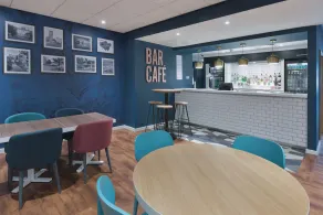 Travelodge London Ealing - Image 3