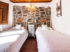 Rustic Andalusian farmhouse with private pool - Image 5