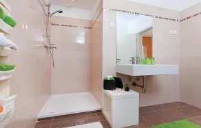 Acomodações de 3 quarto em Nedescina - Image 4
