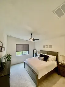 Clean, Comfortable, and Modern CDA Retreat inside Gated Community. - Image 5