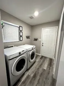Spacious Dallas Home! Minutes from AT&T Stadium. Groups welcome - Image 2