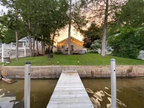 Lakefront Cottage on Wiggins Lake - Image 3