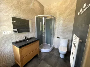 Guest house, 6 adults and 3 children maximum - Image 4