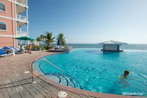 Cayman Islands Oceanfront 2 Bedroom Suite - Image 3