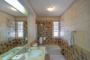 Radwood Beach Villa 2 | Beachfront Elegance on Barbados’ Platinum Coast - Image 4