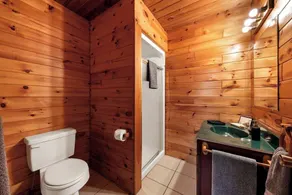 3-unit Adirondack Retreat + Lake Access - Image 4