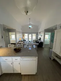 Renovated Canal Home WiFi Private Dock Close to Beach - Image 4