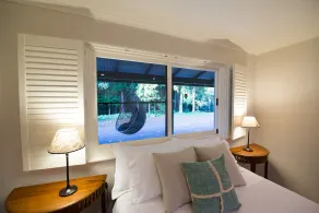 Rural paradise with rainforest views - Image 5