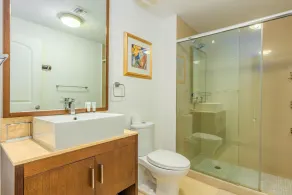2 bd/3 ba condo with private patio, jacuzzi - Image 5
