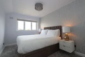 Dunfermline - Luxury 3 bedroom 2 bathroom detached house with garden - Image 5