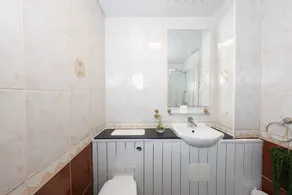 Warm & welcoming City Centre apartment near to Meadows - Image 3