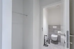 Spacious New-build Apartment With Large Terrace - Image 4