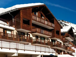 Cozy 1-Bed Apt in Hauteluce, Sleeps 4, Parking, Pool, Fitness, Near Lifts & Shops - Image 5