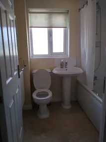 For walkers. sea-lovers and cyclists - a delightful 2-bedroom townhouse! - Image 5