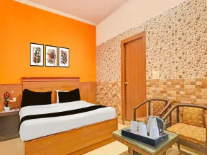 Deluxe Hotel Dhruv - Image 4