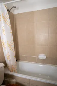 refreshing and relaxing apartment, 5min from the downtown metro - Image 4