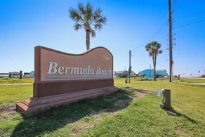 Bermuda Beachfront - Image 5
