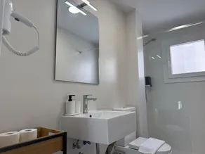 Apartamento 1B in Malaga - Image 2