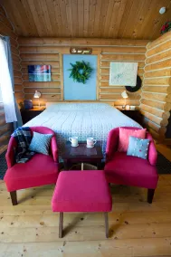 Gemütliches Blockhaus mit Kingsize-Bett, Küche, Clawfoot Tub, Badezimmer, Rasen & Deck! - Image 4