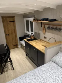 Herdwick Shepherd Hut - Image 4