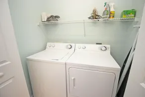 Mise à jour de 3 chambres et 2 salles de bain dans la communauté True Blue Golf - Image 2