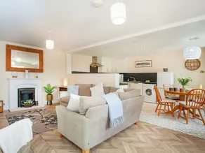 The Lodge At Sunnygarth - Image 4