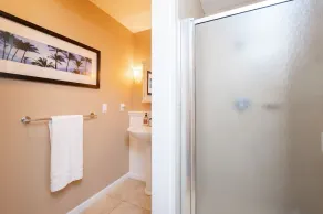 🏝Princeville Bliss, Huge Lanai - 3 bedroom, 4 queens, sleeps 10 🐠 - Image 4