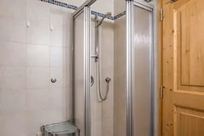 Appartamento 'Adlerhorst Zaunkoenig' con terrazza privata e Wi-Fi - Image 5