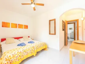 Stunning private villa for 6 people with WIFI, private pool, TV and terrace - Image 5