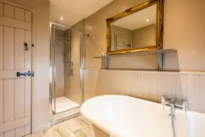 FRUITPIP, pet friendly, character holiday cottage in Bakewell - Image 3