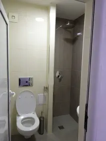 Brand new central apart with stylish decoration. - Image 4