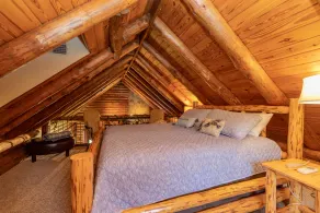 Luxury Lakeside Cabin - A Stone's Throw - Image 5